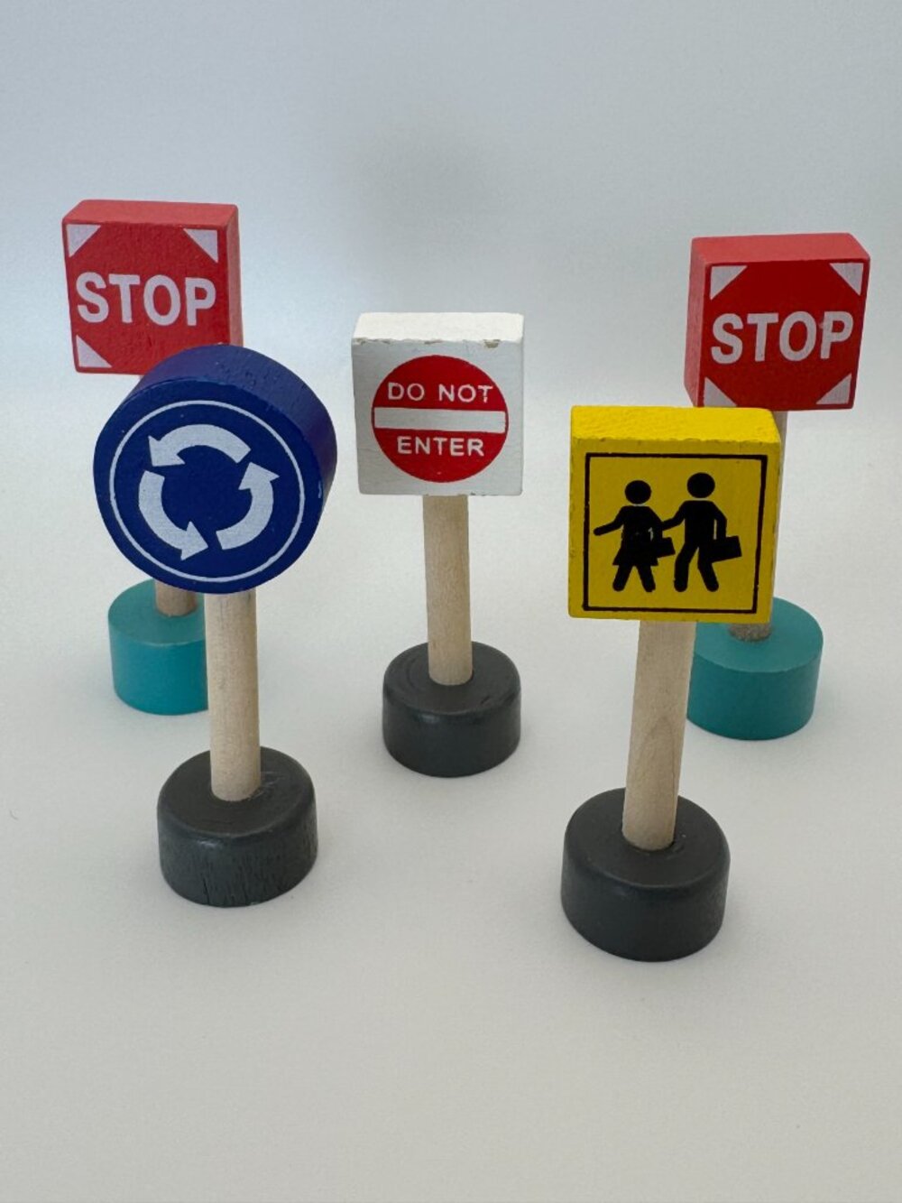 Wooden Traffic Road Signs Dollhouse STOP DO NOT ENTER ROUNDABOUT SCHOOL ZONE